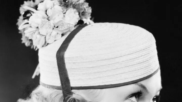 How To Wear A Pillbox Hat